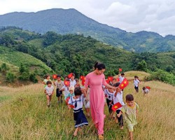 CÔ GIÁO VÙNG CAO