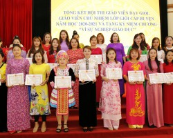 TỔNG KẾT HỘI THI GV DẠY GIỎI, GV CHỦ NHIỆM LỚP GIỎI CẤP HUYỆN, NĂM HỌC 2020-2021 VÀ TRAO TẶNG KỶ NIỆM CHƯƠNG VÌ SỰ NGHIỆP GIÁO DỤC